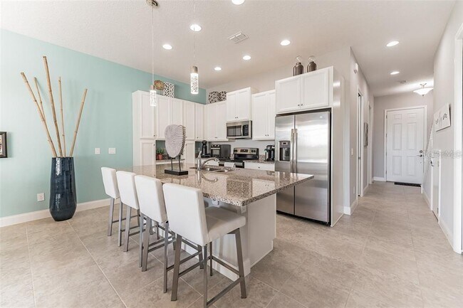 Building Photo - 490 Captiva Dr