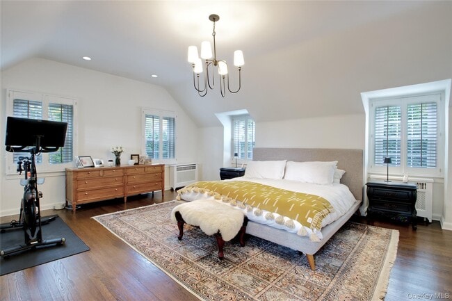 Building Photo - 60 Thayer Rd