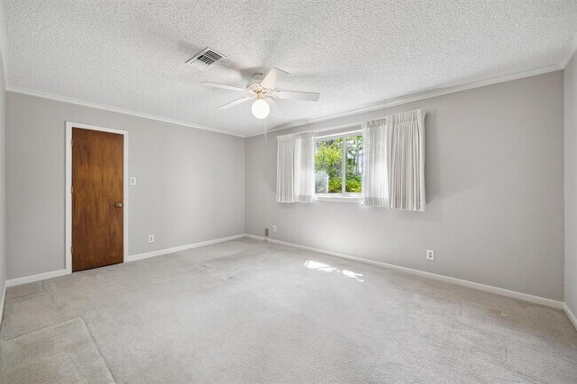 Building Photo - 780 Kuhlman Rd