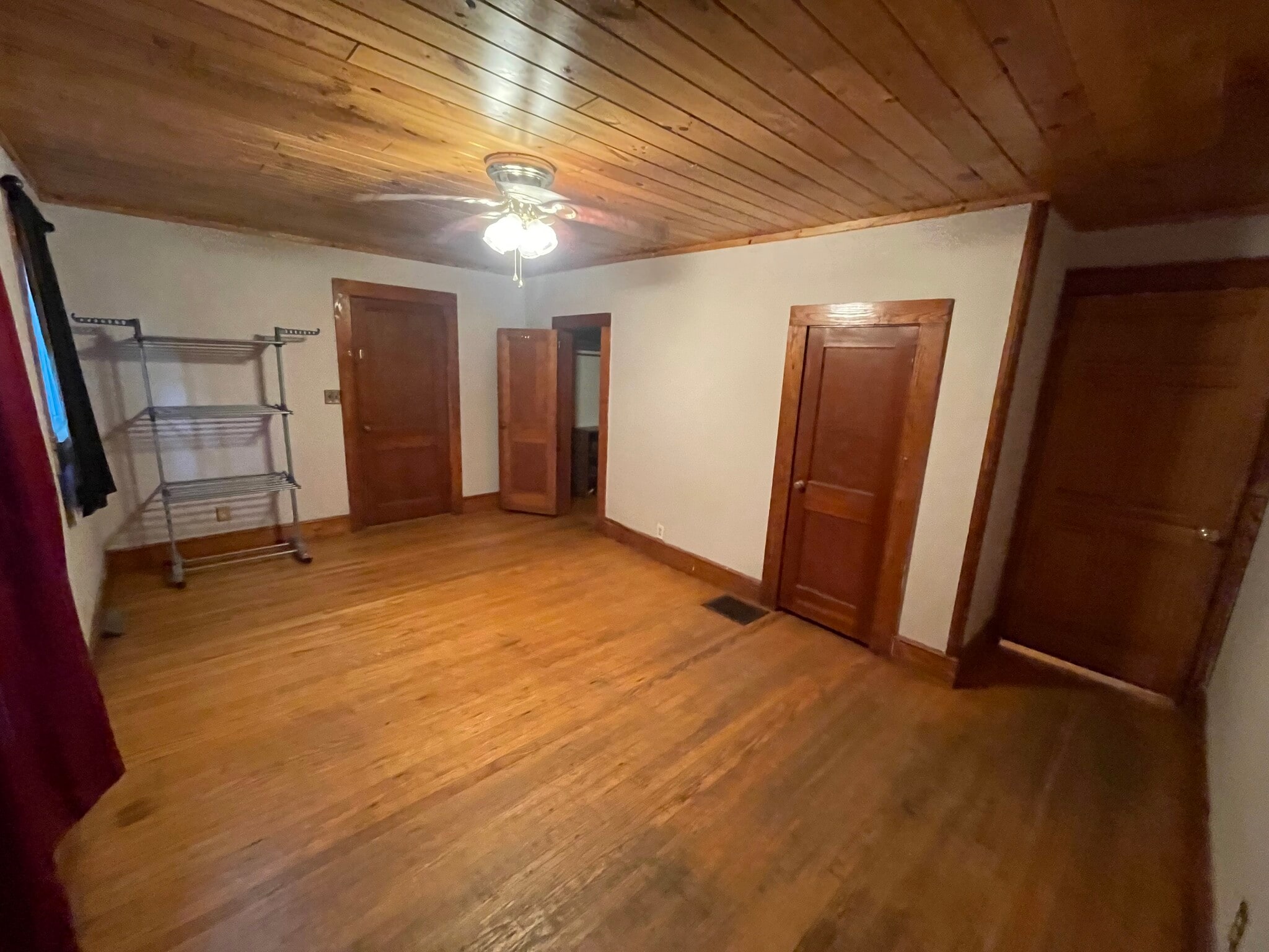 Building Photo - 204 Watauga Dr