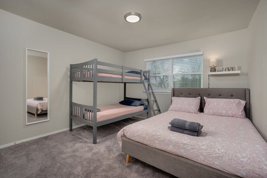 Building Photo - 11210 Cotillion Dr