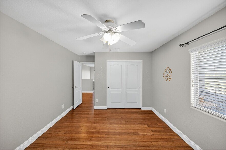 Building Photo - 2353 W Barwick Dr