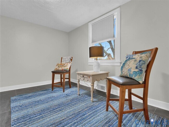 Building Photo - 16703 Mountain Rd