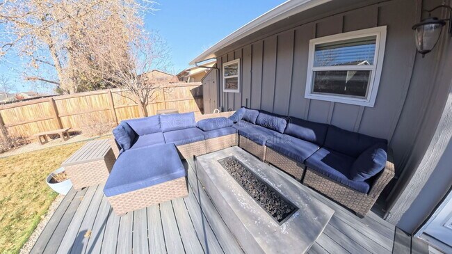 Building Photo - 1013 Timber Ln