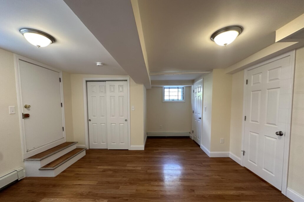 Building Photo - 381 Harvard St