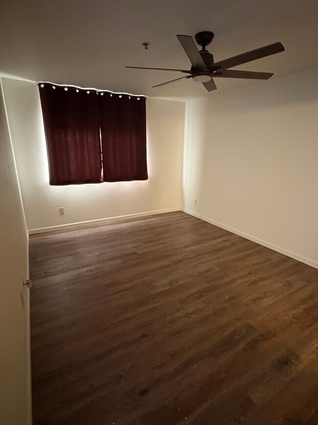 Building Photo - 31719 Rocky Village Dr