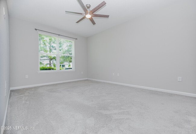 Building Photo - 432 Pine Bluff Dr