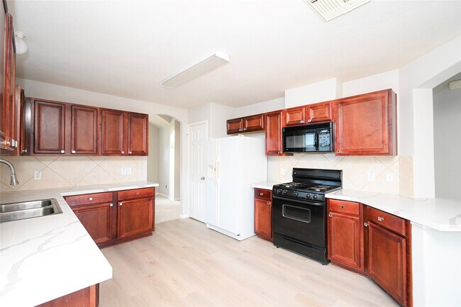 Building Photo - 3111 Myrtle Ranch Dr