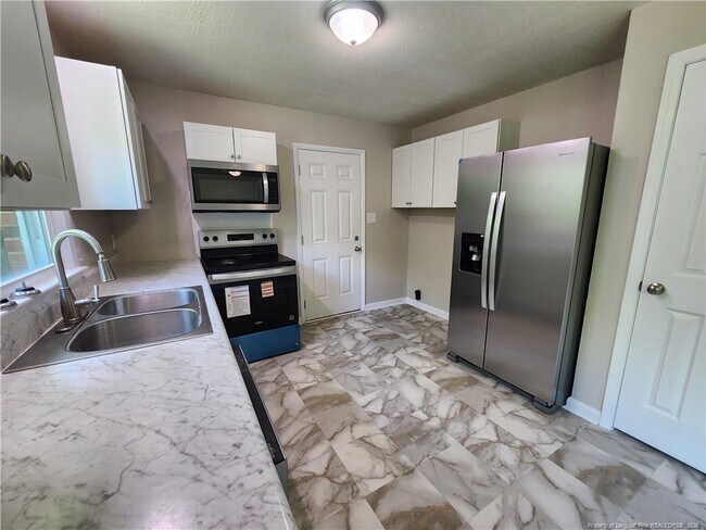 Building Photo - 346 Tucson Dr