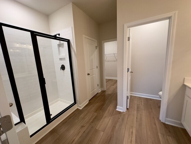 Building Photo - Custom Home in Bella Vita!