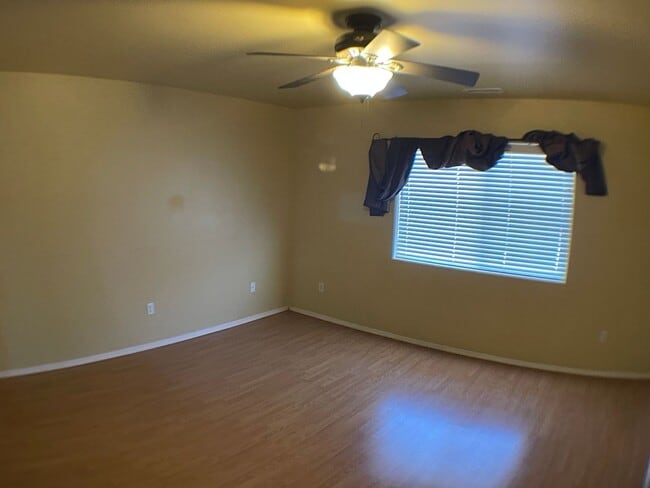 Building Photo - AVAILABLE MAY 6th | Spacious Single-Level Home in Desirable Doney Park