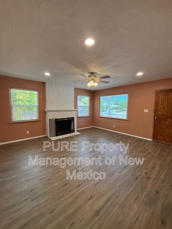 Building Photo - 1104 Acoma Pl