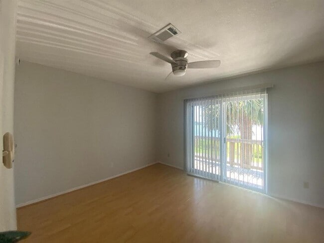 Building Photo - 19 N White Heron Dr