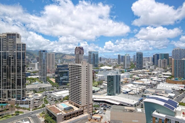 Building Photo - Keauhou Place 3001 - Convenient City Living in Kakaako!