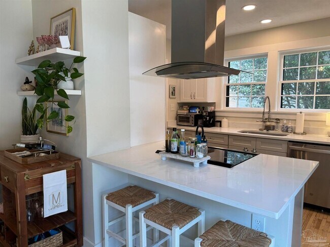 Building Photo - 1716 N 20th Ave