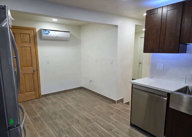 Building Photo - 3153 India St