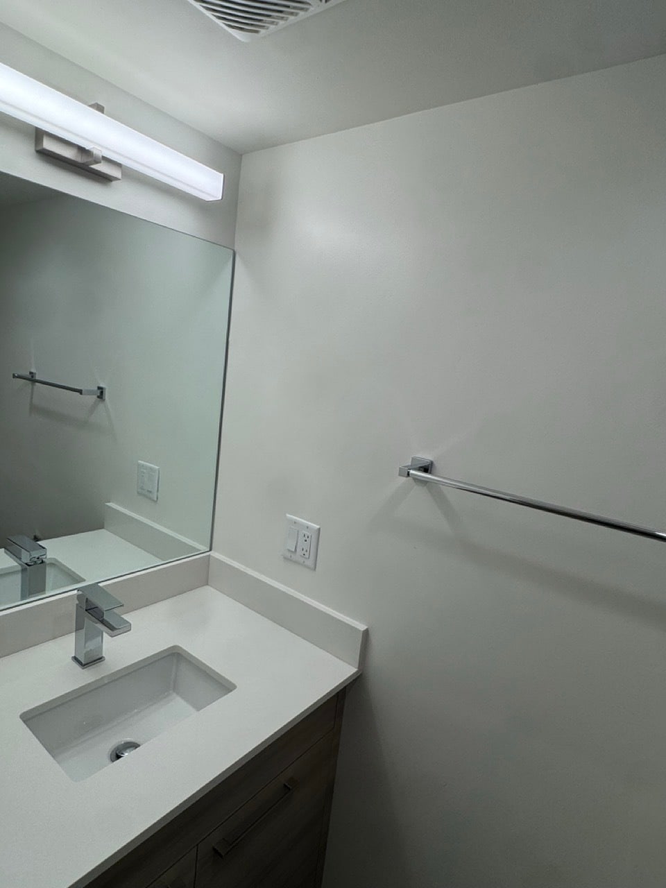 Building Photo - 1065 Commonwealth Ave