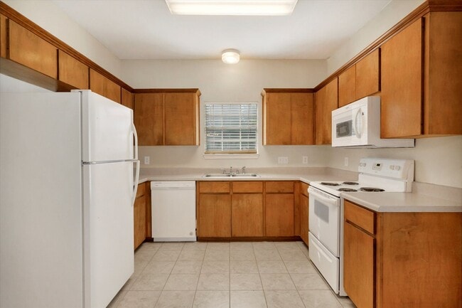 Building Photo - 305 Rawhide Loop