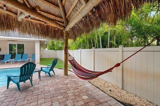 Building Photo - 2999 Dovedale Ct