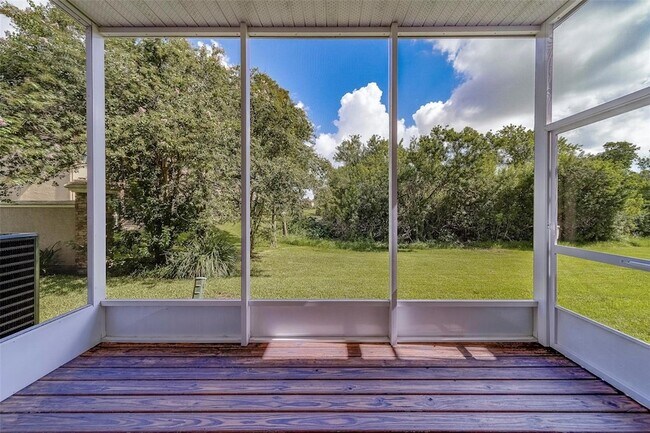 Building Photo - 270 Valencia Cir