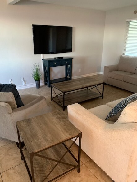 Building Photo - 13825 S Indian River Dr