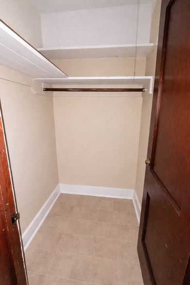 Building Photo - 270 Livingston Ave