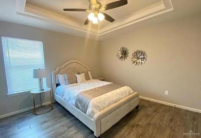 Building Photo - 11 Golden Nugget