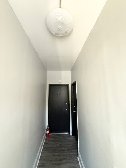 Building Photo - 44 W Union Blvd