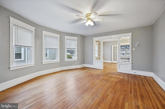 Building Photo - 407 N Broadway