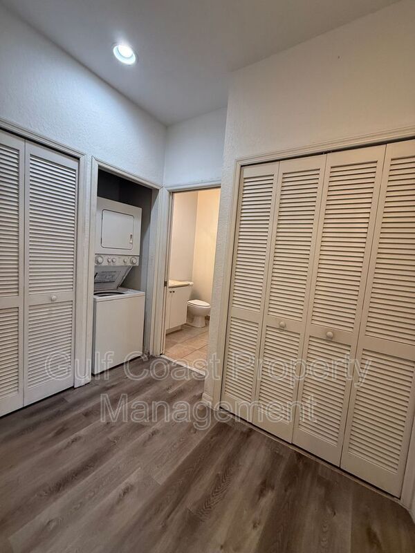 Building Photo - 8416 Bernwood Cove Loop