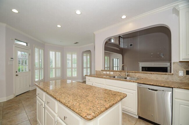 Building Photo - 15127 Oldtown Bridge Ct