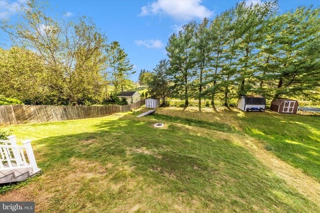 Building Photo - 105 Ridge Ave