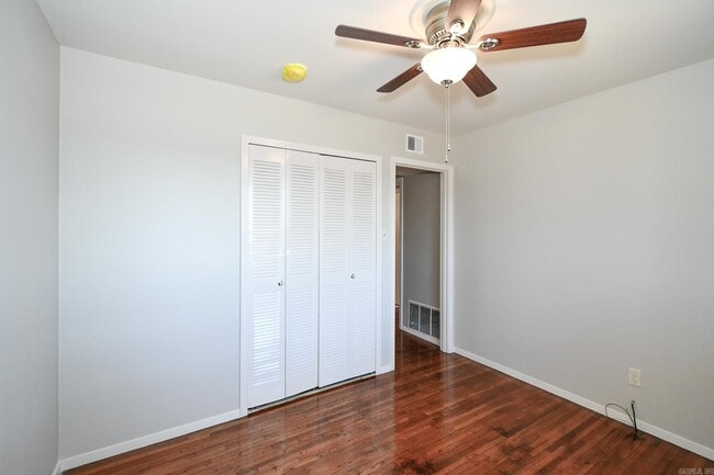 Building Photo - 1331 Starfield Rd
