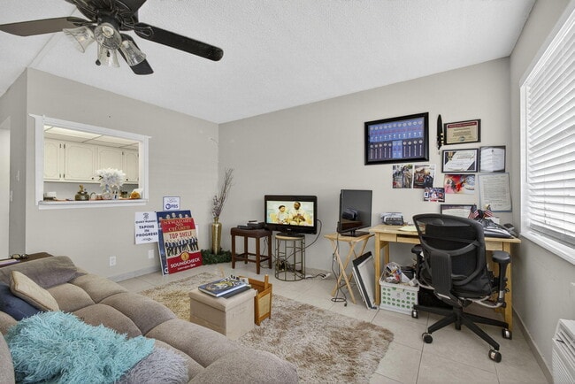 Building Photo - 16 Sussex A