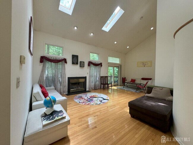 Building Photo - 36 Lavender Dr