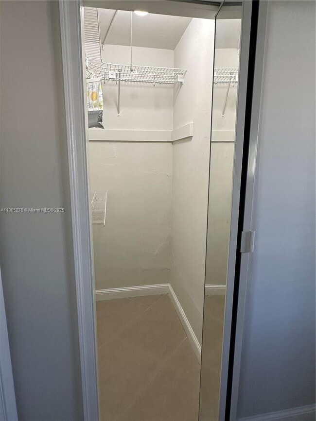 Building Photo - 1718 N 27th Ave