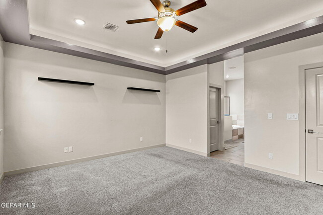 Building Photo - 12365 Desert Dove Ave