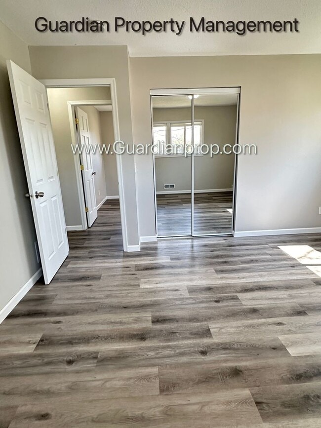 Building Photo - Champlin Single Family Home, Large Fenced ...
