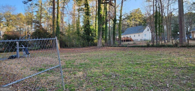 Building Photo - 2349 Valley Way