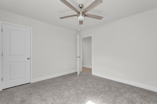 Building Photo - 268 Loblolly Ln