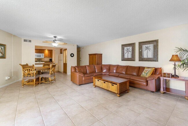 Building Photo - 2800 N Ocean Dr