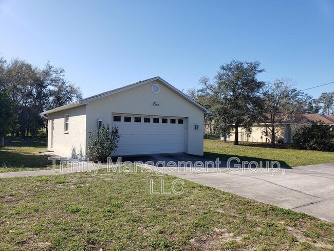 Building Photo - 10264 Spring Hill Dr