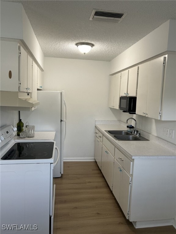 Building Photo - 1124 Highlands Dr