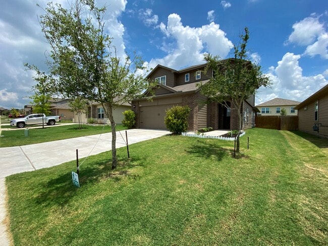 Building Photo - Wonderful 2 story, 3 bedroom home in South East Austin!