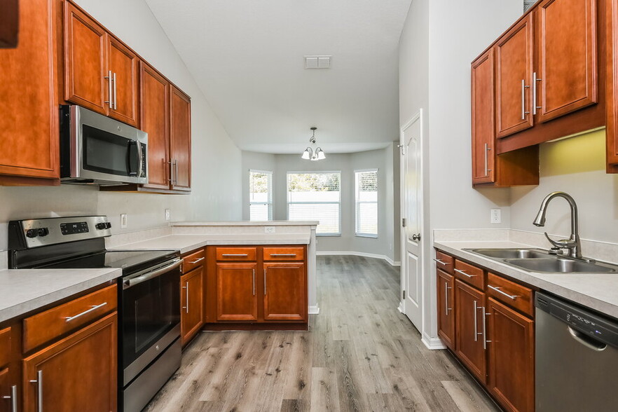 Building Photo - 3606 Doe Run Dr