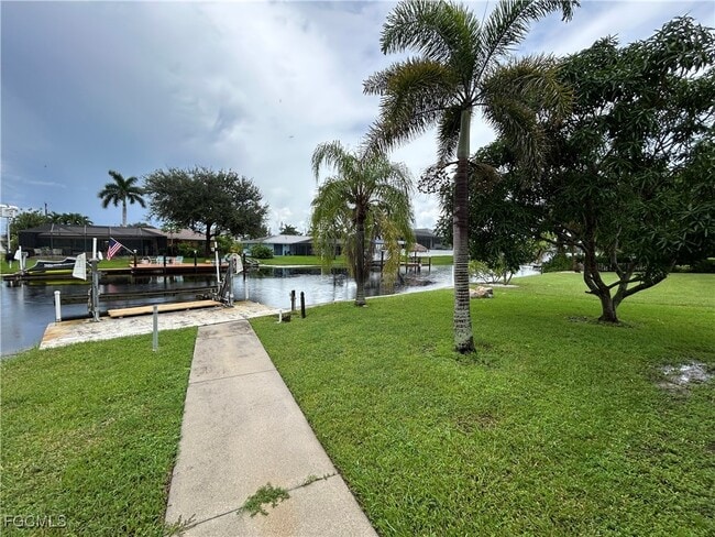 Building Photo - 6128 Cocos Dr