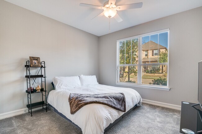 Building Photo - 1510 Bellingham Ln