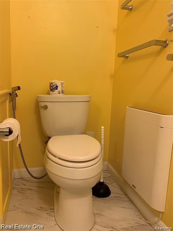 Building Photo - 5051 Falmouth Dr