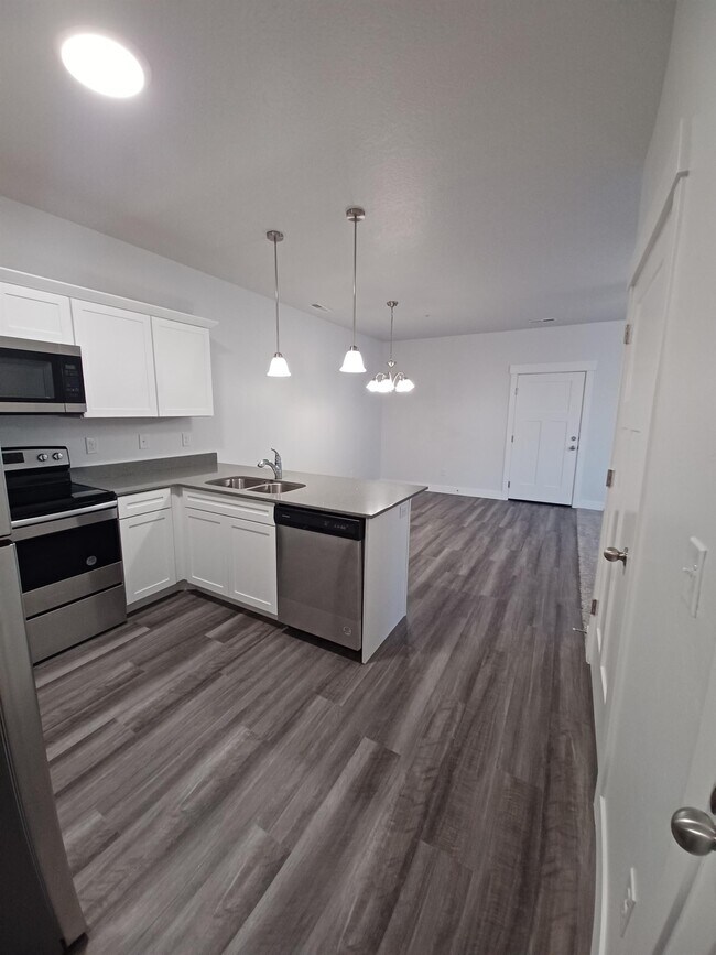 Building Photo - 3761 W 1480 N