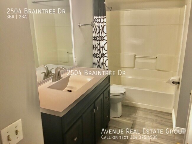 Building Photo - 2504 Braintree Dr